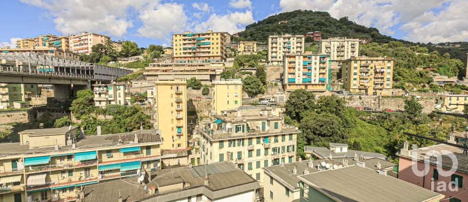 Three-room apartment of 56 m² in Genova (16144)