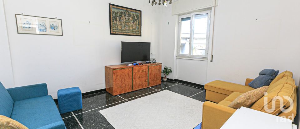 Three-room apartment of 56 m² in Genova (16144)