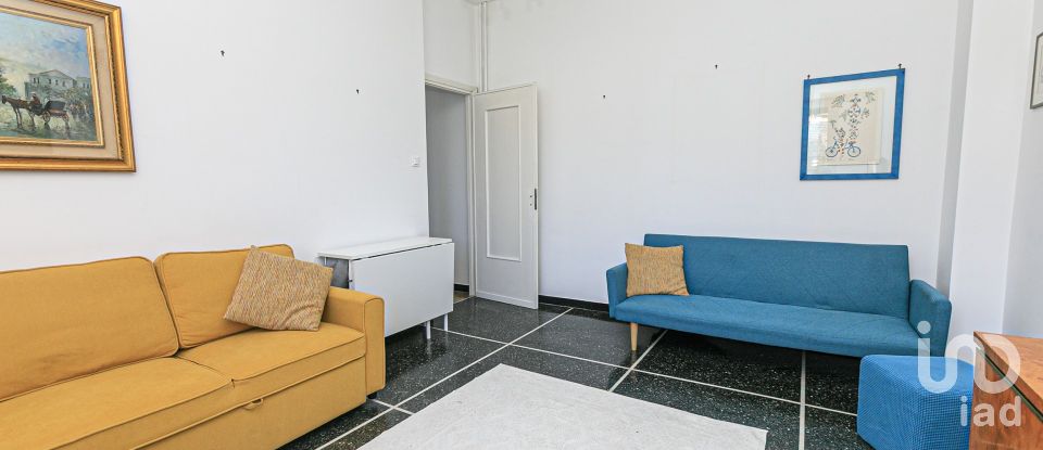 Three-room apartment of 56 m² in Genova (16144)
