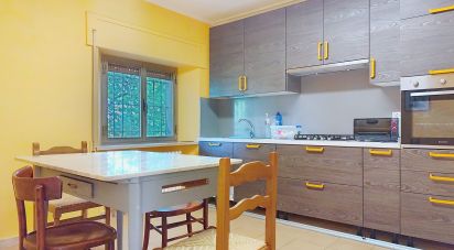 Casa indipendente / Villa 7 locali di 250 m² in Ponzano di Fermo (63845)