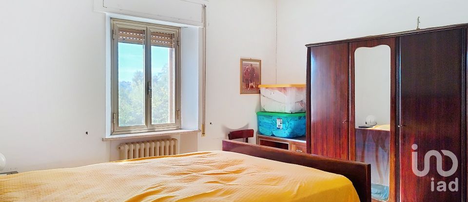 House 7 rooms of 250 m² in Ponzano di Fermo (63845)