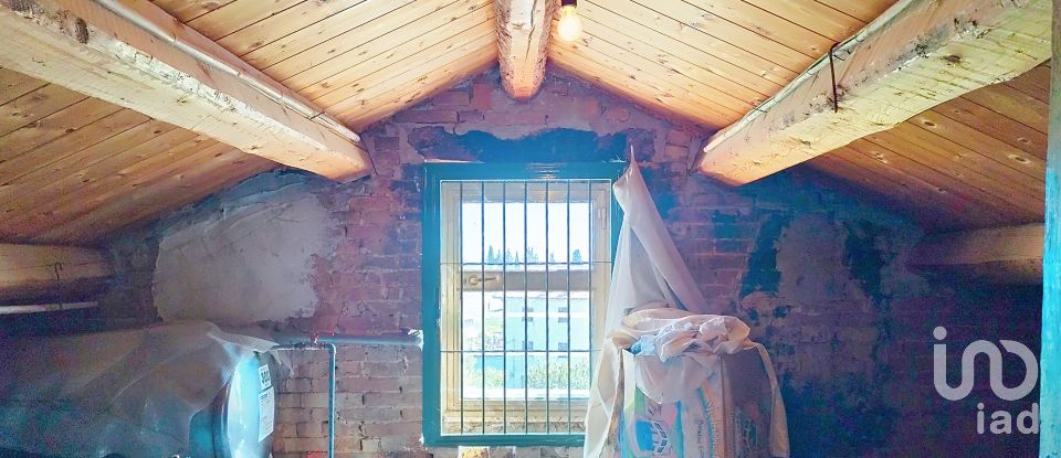 House 7 rooms of 250 m² in Ponzano di Fermo (63845)