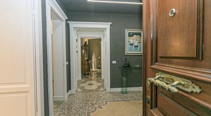 Appartamento 15 locali di 288 m² a Genova (16122)