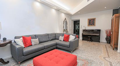 Appartamento 15 locali di 288 m² a Genova (16122)