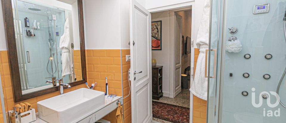 Apartment 15 rooms of 288 m² in Genova (16122)