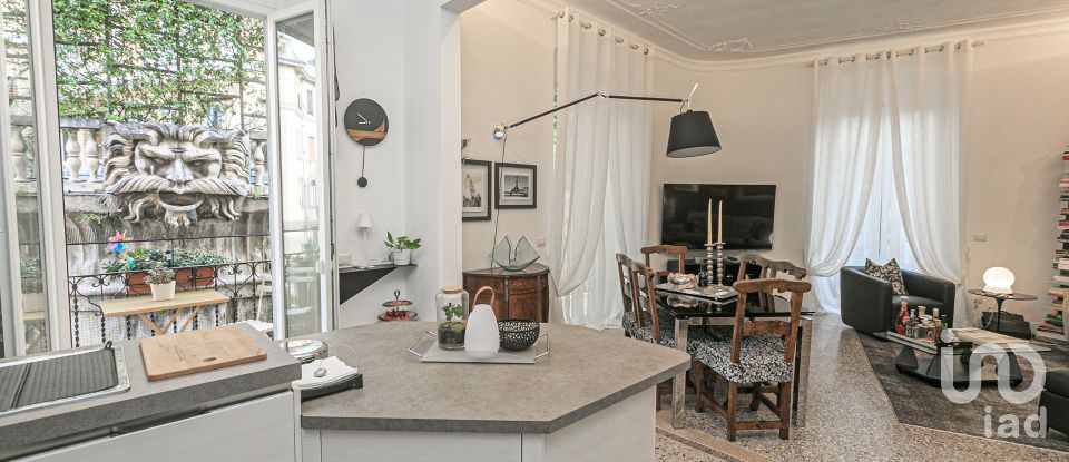 Apartment 15 rooms of 288 m² in Genova (16122)