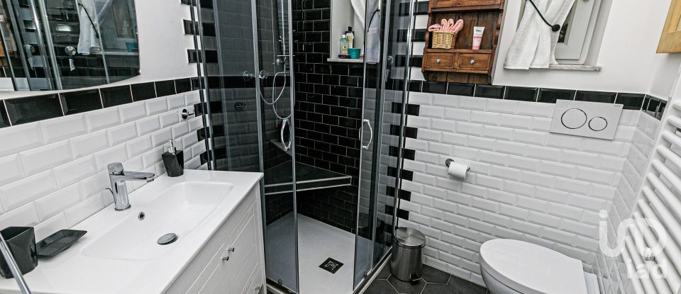 Apartment 15 rooms of 288 m² in Genova (16122)