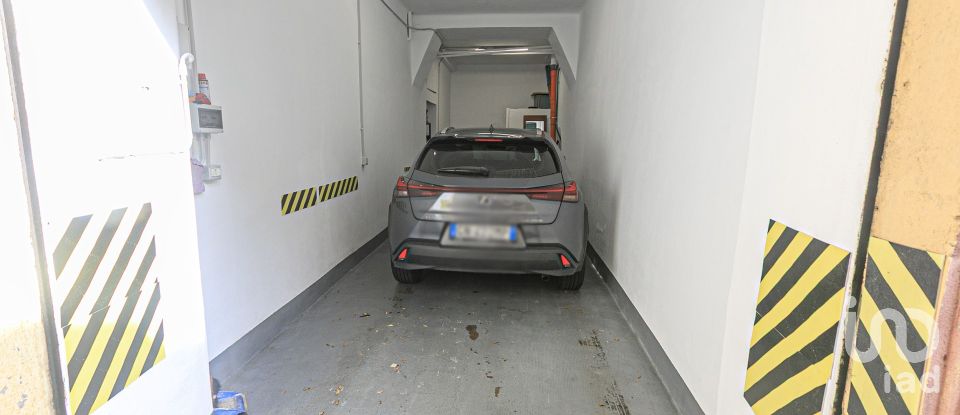 Apartment 15 rooms of 288 m² in Genova (16122)