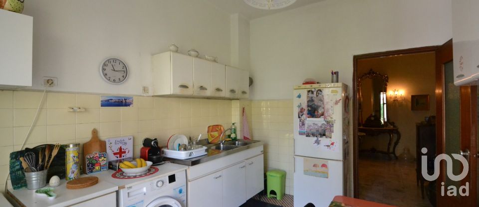 Appartamento 5 locali di 120 m² a Genova (16156)