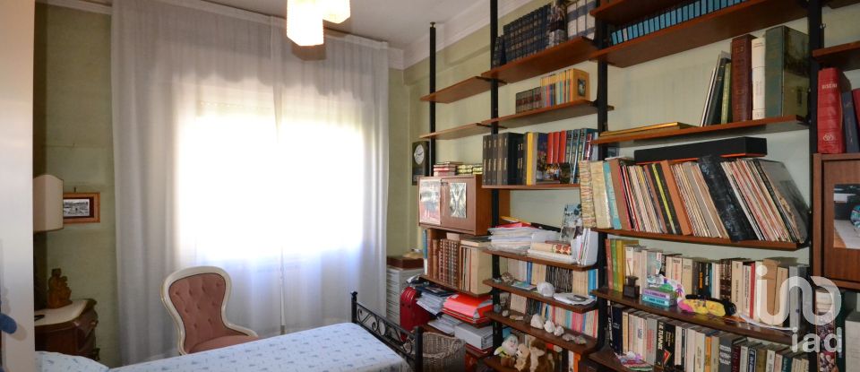 Appartamento 5 locali di 120 m² a Genova (16156)