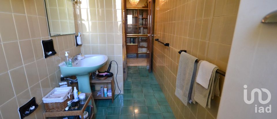 Appartamento 5 locali di 120 m² a Genova (16156)