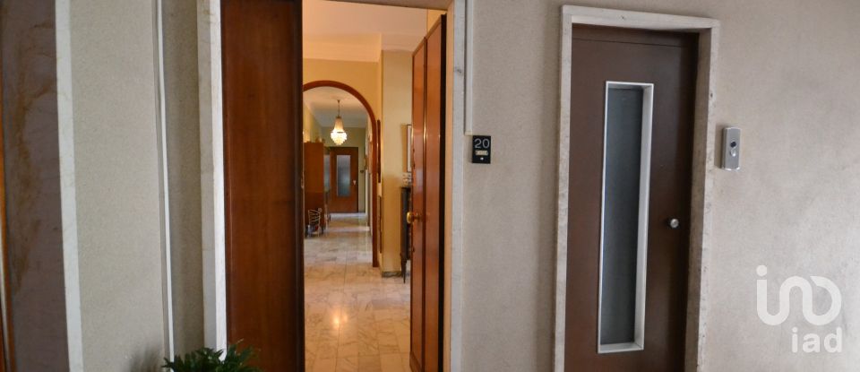 Appartamento 5 locali di 120 m² a Genova (16156)
