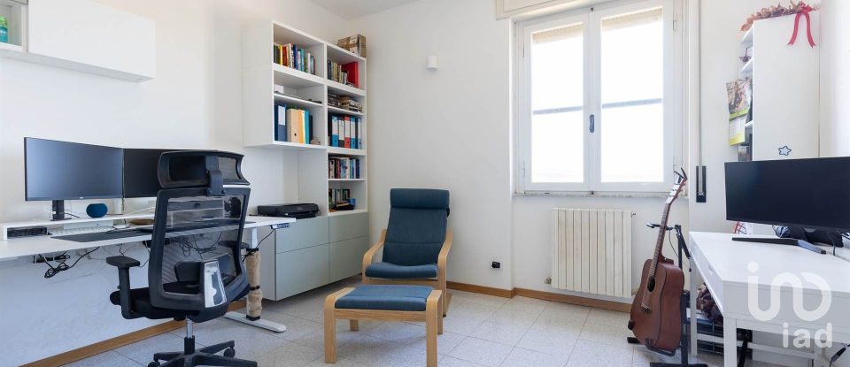 Four-room apartment of 74 m² in Collesalvetti (57014)