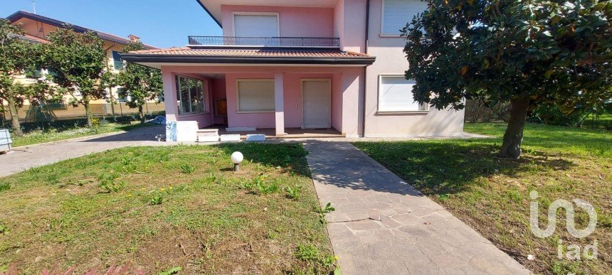 Townhouse 10 rooms of 230 m² in Grisignano di Zocco (36040)