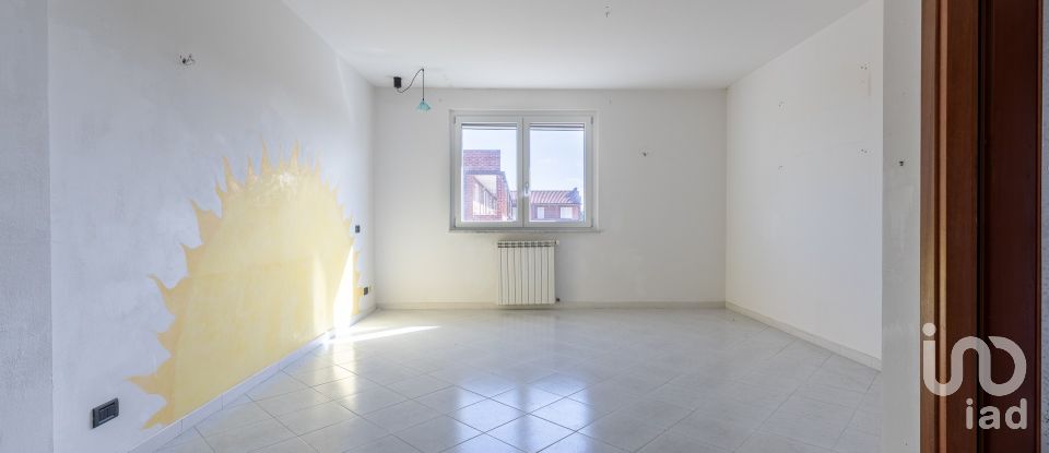Appartamento 5 locali di 95 m² a Collesalvetti (57014)