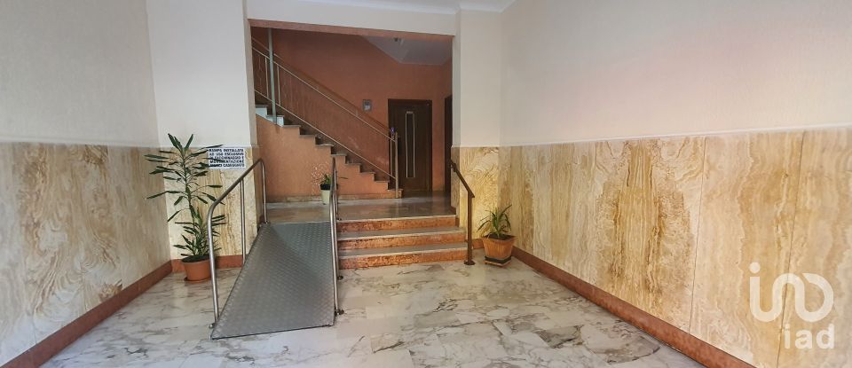 Appartamento 5 locali di 78 m² a Genova (16164)