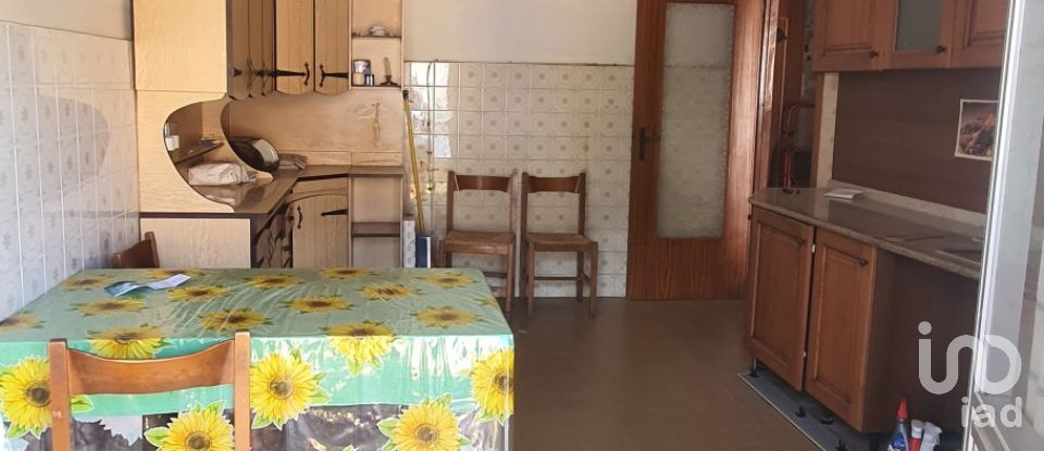 Appartamento 5 locali di 78 m² a Genova (16164)