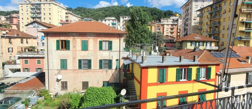 Appartamento 5 locali di 78 m² a Genova (16164)