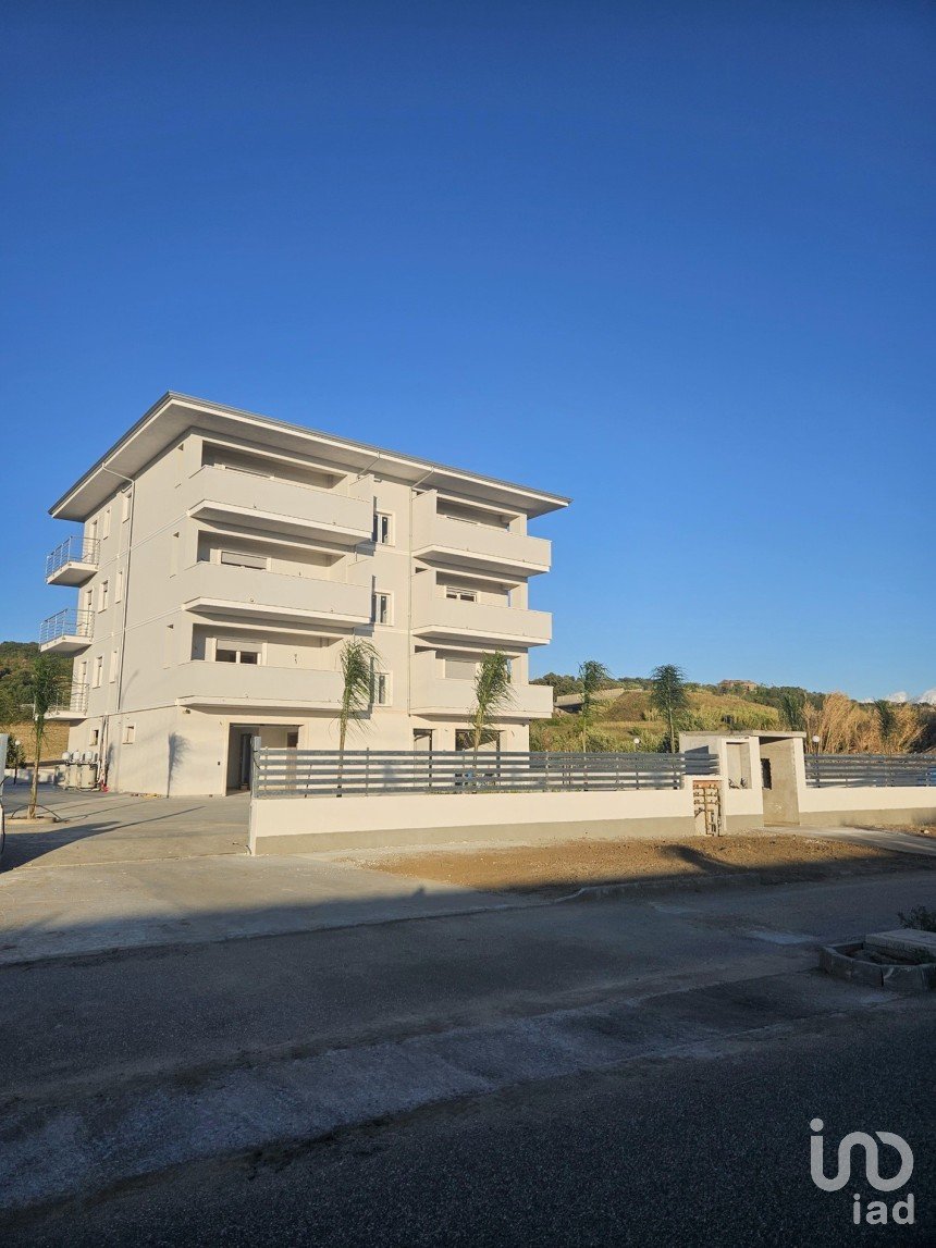 Appartamento 7 locali di 100 m² a Gizzeria (88040)