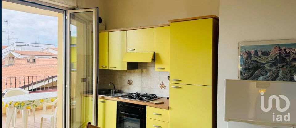 Appartamento 5 locali di 99 m² a Tortoreto (64018)