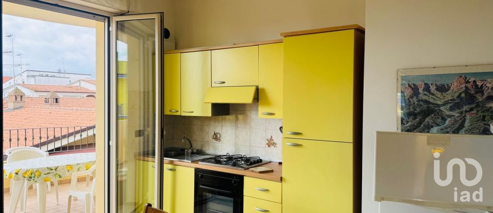 Appartamento 5 locali di 96 m² a Tortoreto (64018)