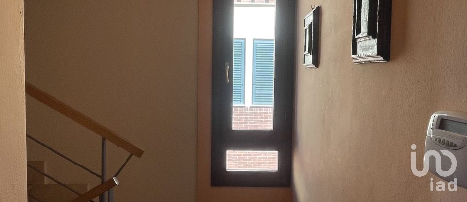 Traditional house 9 rooms of 195 m² in Arezzo (52100)