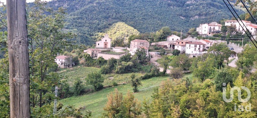 Casa di paese 3 locali di 114 m² in Torricella Sicura (64010)