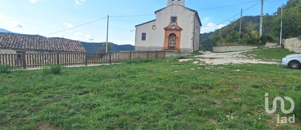 Casa di paese 3 locali di 114 m² in Torricella Sicura (64010)