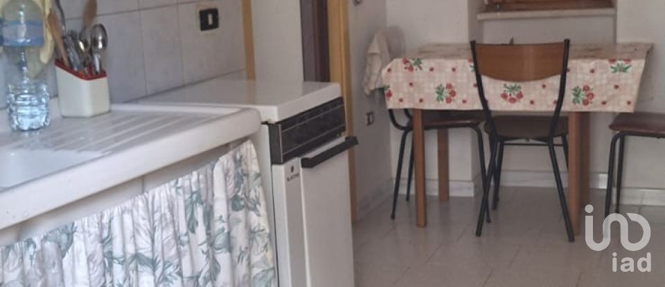 Casa di paese 3 locali di 114 m² in Torricella Sicura (64010)