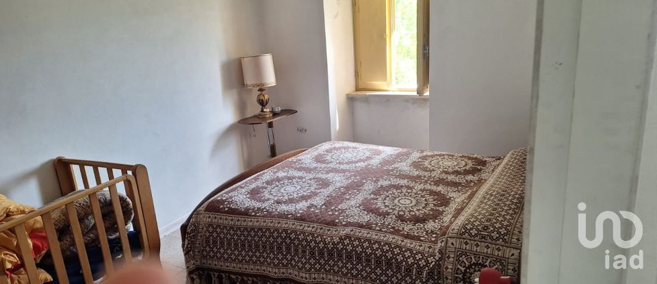 Casa di paese 3 locali di 114 m² in Torricella Sicura (64010)