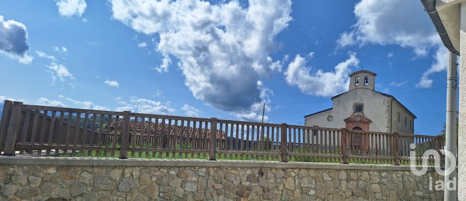 Casa di paese 3 locali di 114 m² in Torricella Sicura (64010)