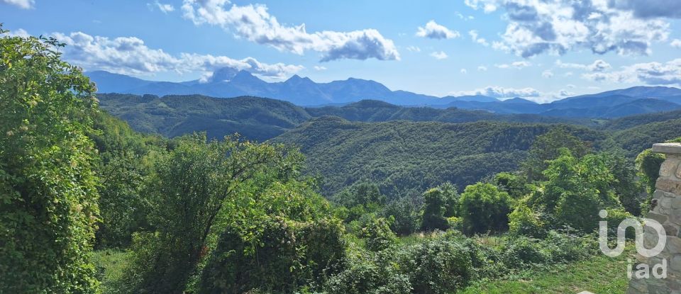 Casa di paese 3 locali di 114 m² in Torricella Sicura (64010)