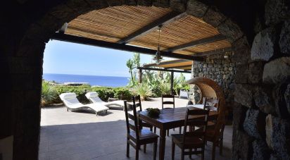 Casale 5 locali di 149 m² in Pantelleria (91017)