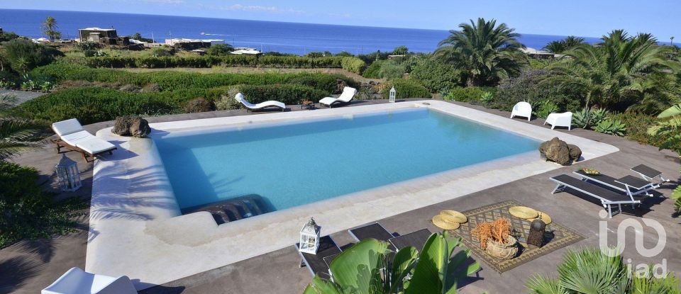 Casale 5 locali di 149 m² in Pantelleria (91017)