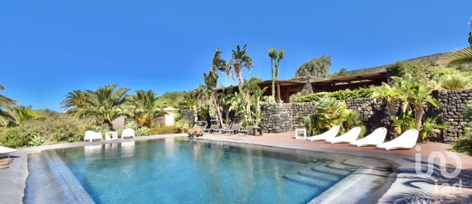 Casale 5 locali di 149 m² in Pantelleria (91017)