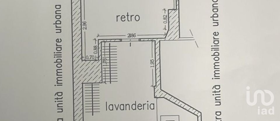 Shop / premises commercial of 45 m² in Torino (10141)