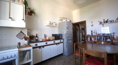 Appartamento 5 locali di 76 m² a Genova (16135)