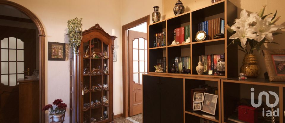 Appartamento 5 locali di 76 m² a Genova (16135)