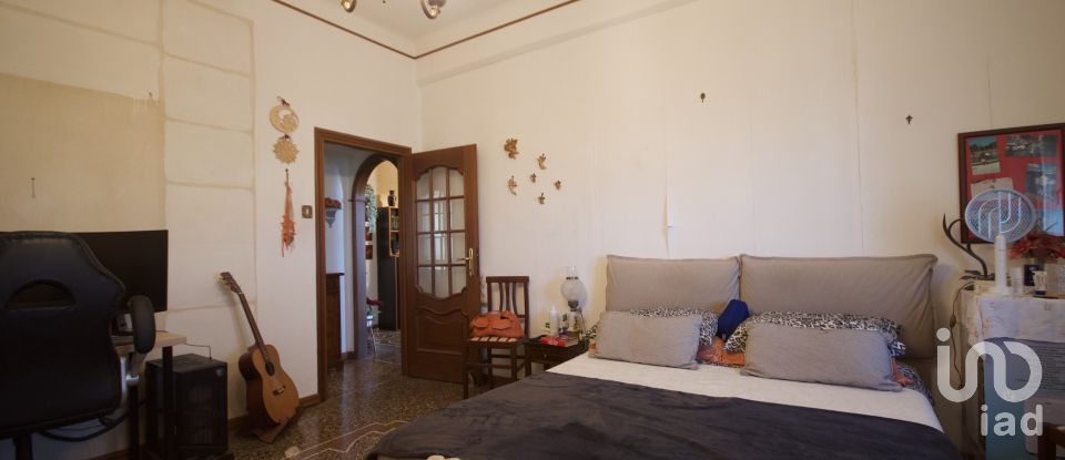 Appartamento 5 locali di 76 m² a Genova (16135)