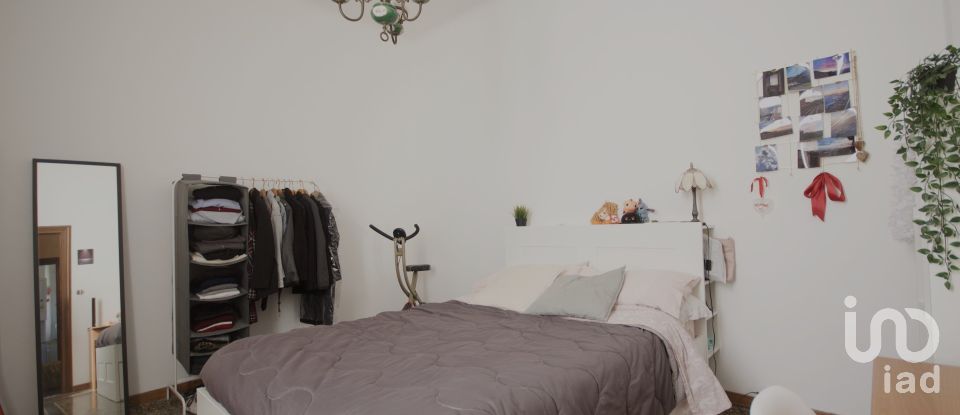 Appartamento 5 locali di 76 m² a Genova (16135)