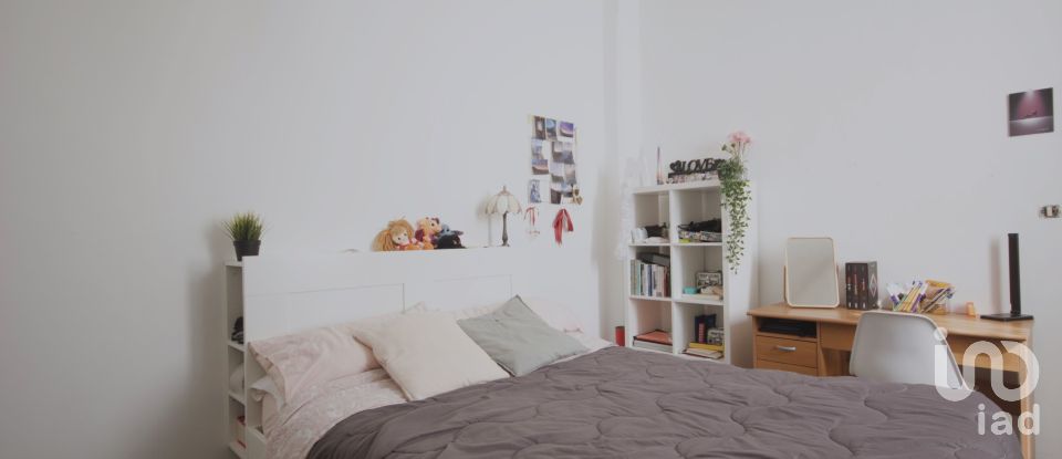 Appartamento 5 locali di 76 m² a Genova (16135)