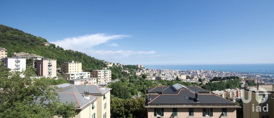 Appartamento 5 locali di 76 m² a Genova (16135)