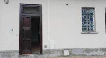 Three-room apartment of 70 m² in Monza (20900)