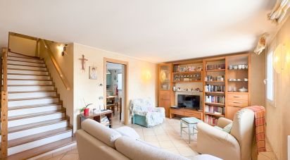 Villa Bifamiliare 6 locali di 170 m² in Villafranca Padovana (35010)