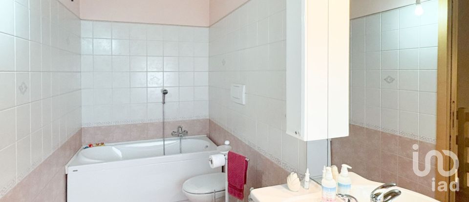 Villa Bifamiliare 6 locali di 170 m² in Villafranca Padovana (35010)