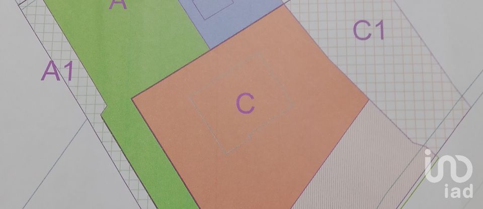 Terreno di 0 m² in Fermo (63900)