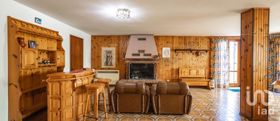 Casa indipendente / Villa 11 locali di 310 m² in Bosco Chiesanuova (37021)