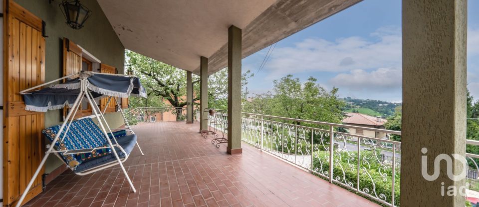 Casa indipendente / Villa 11 locali di 310 m² in Bosco Chiesanuova (37021)