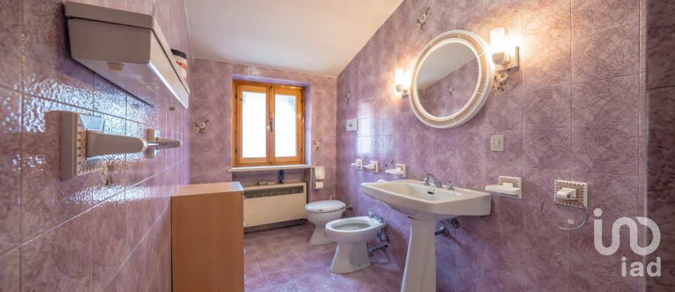 Casa indipendente / Villa 11 locali di 310 m² in Bosco Chiesanuova (37021)