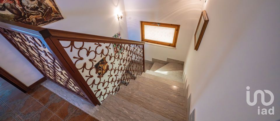 Casa indipendente / Villa 11 locali di 310 m² in Bosco Chiesanuova (37021)